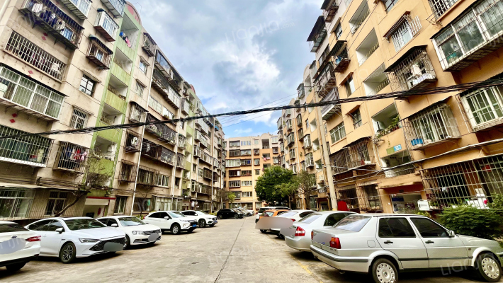 新迎园丁小区外景图