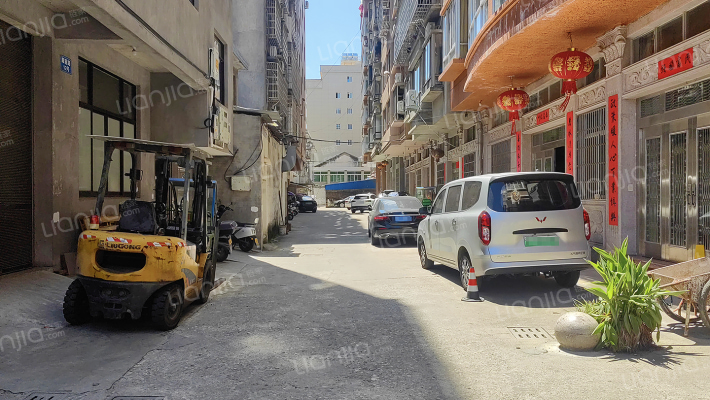 上池殿前路外景图