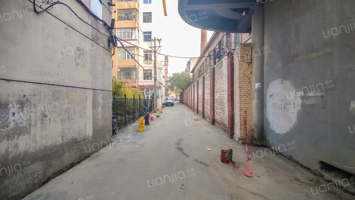 印刷机家属院外景图