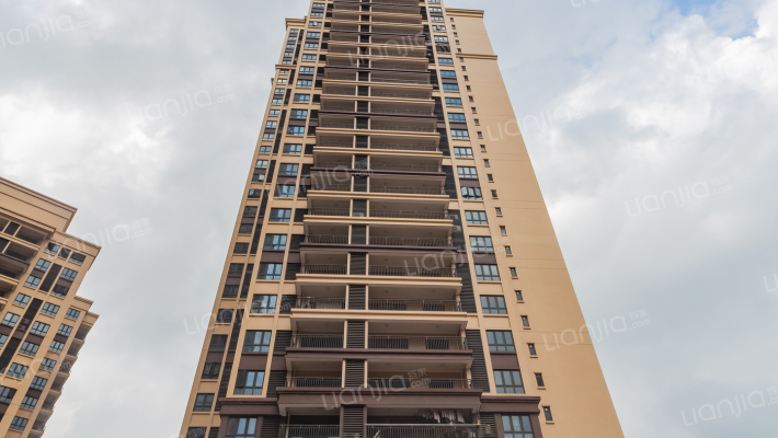 保利林语爱丁堡外景图