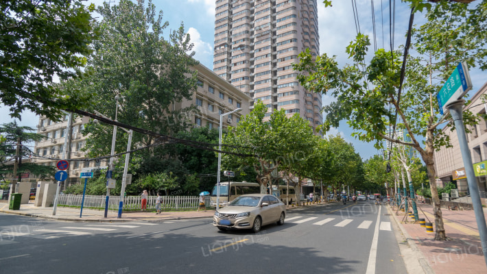 新华大厦外景图