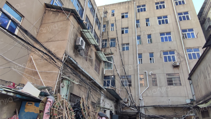 天龙商厦商住楼外景图