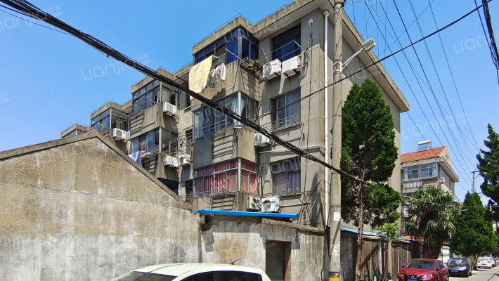 通用厂宿舍外景图