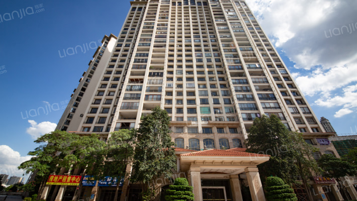 中天华东花园外景图