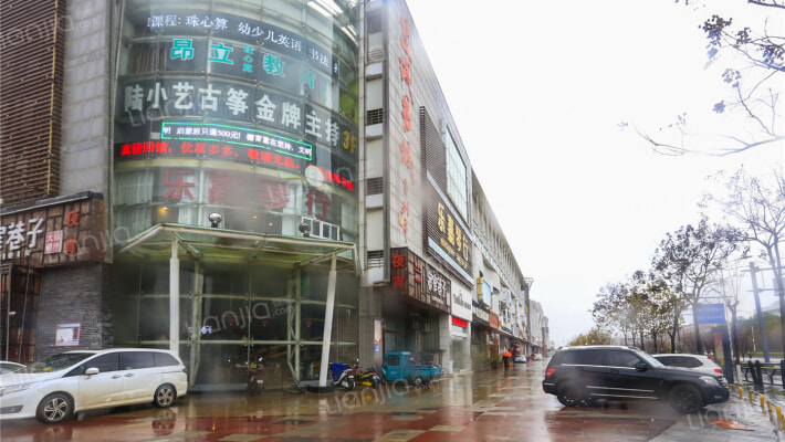 缤纷亚洲外景图