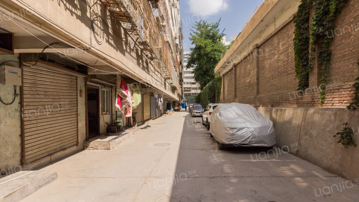 金新花园小区外景图