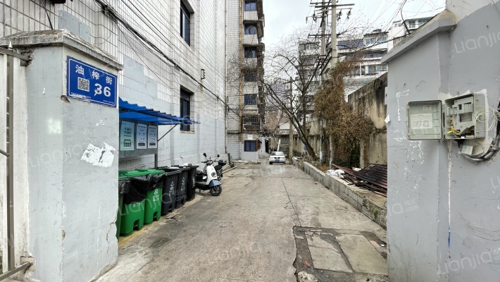 油榨街36号外景图