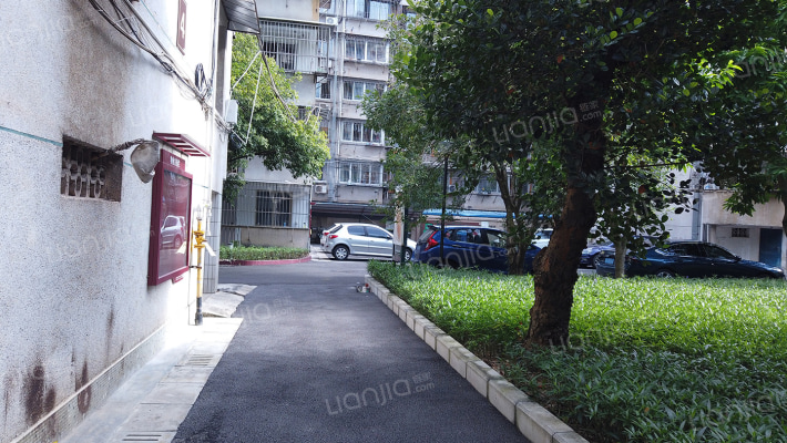 审计局宿舍外景图