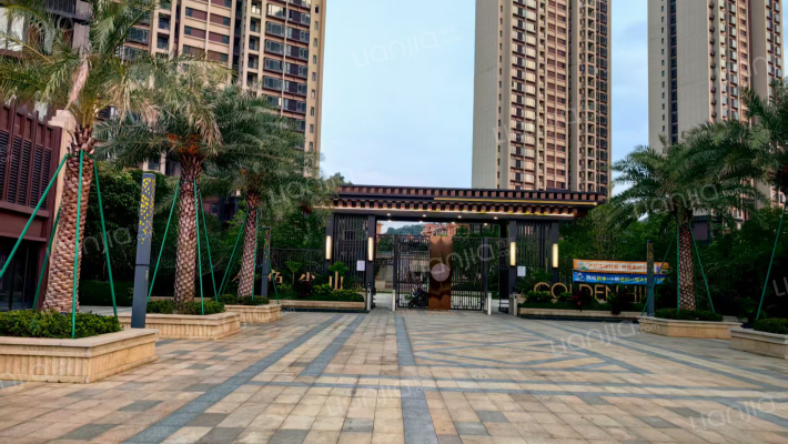 金色半山外景图