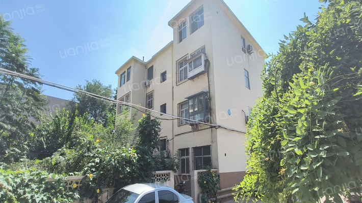 市气象局宿舍外景图