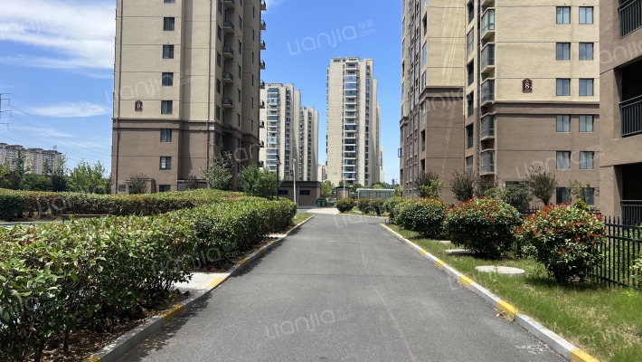 银丰·世家外景图