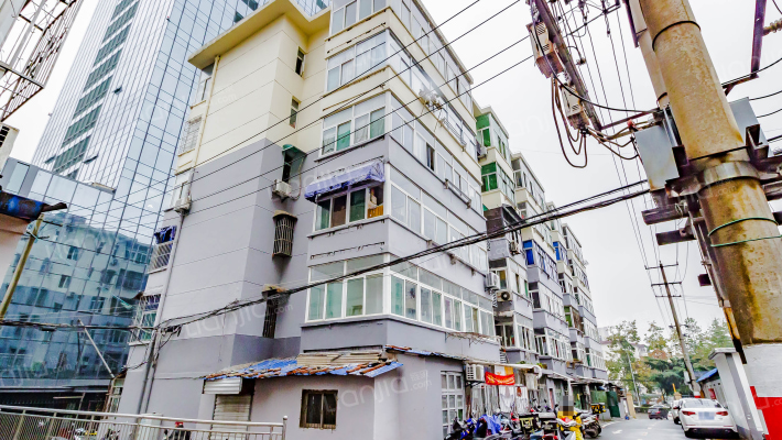 安达小区外景图