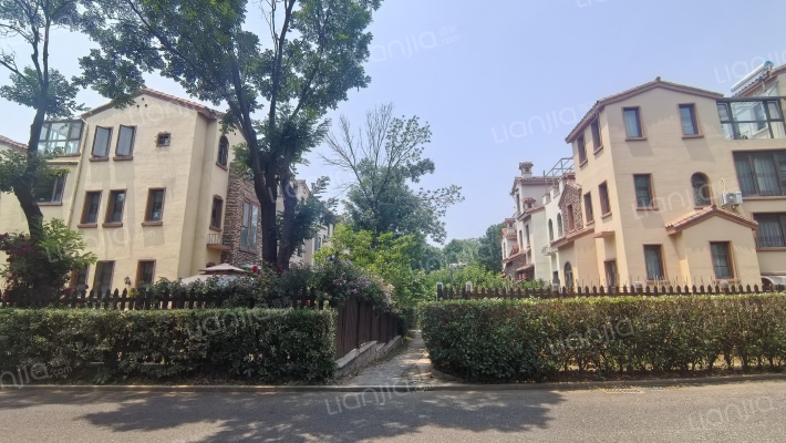 百通香溪庭院外景图