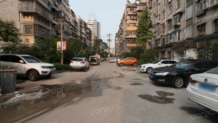 东阁小区南区外景图