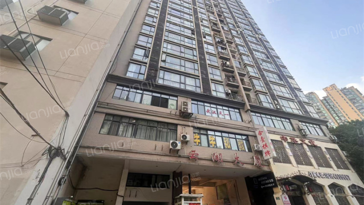 云湖大厦外景图