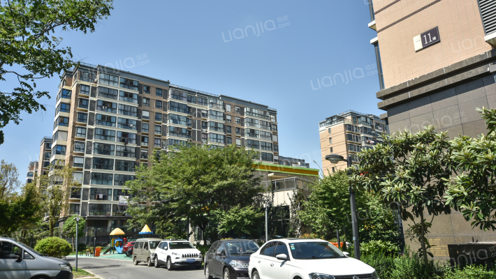 力拓倾城花园外景图