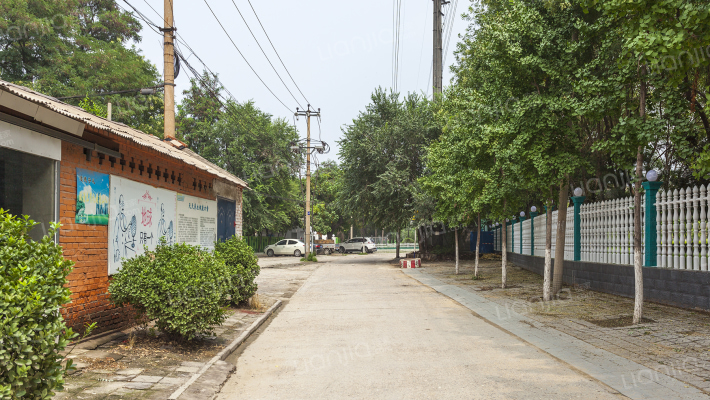 迎春里供电楼外景图