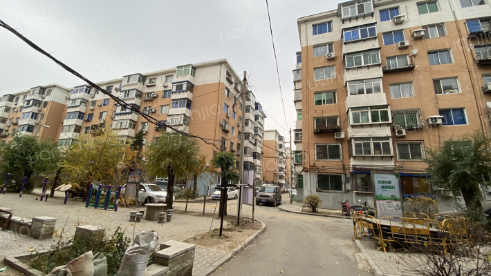 鹤鸣小区外景图