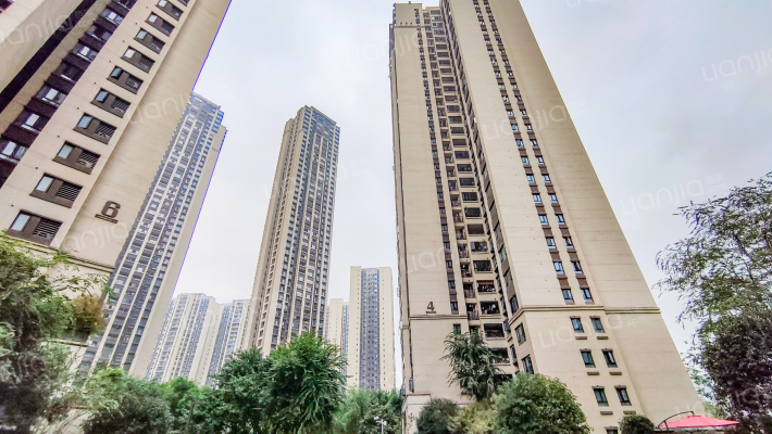 翡翠天麓外景图