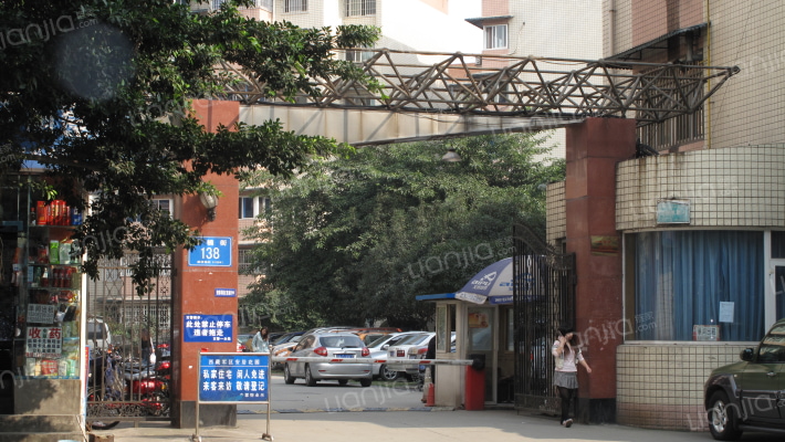 安居花园外景图