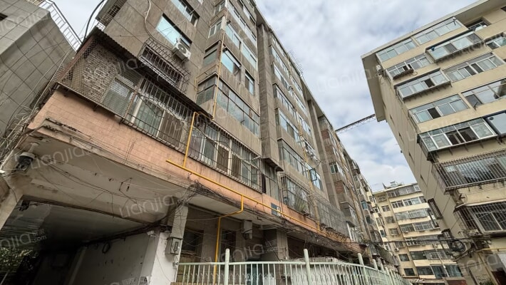 体育街电力小区外景图