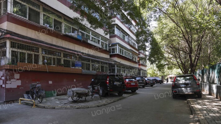 和平北路西三巷外景图