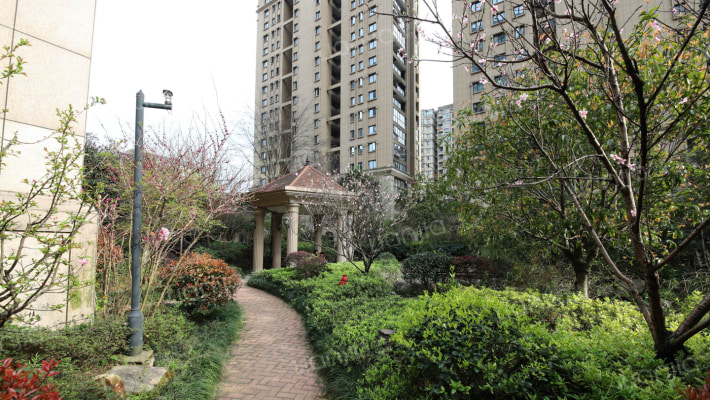 合成景园东区外景图