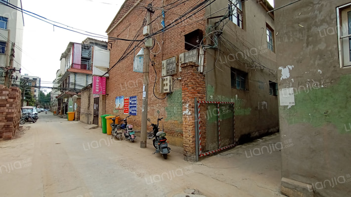 农林路西巷外景图