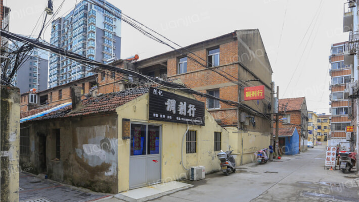 机床厂宿舍外景图