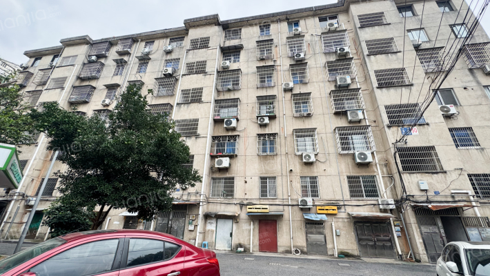 苎萝东路外景图