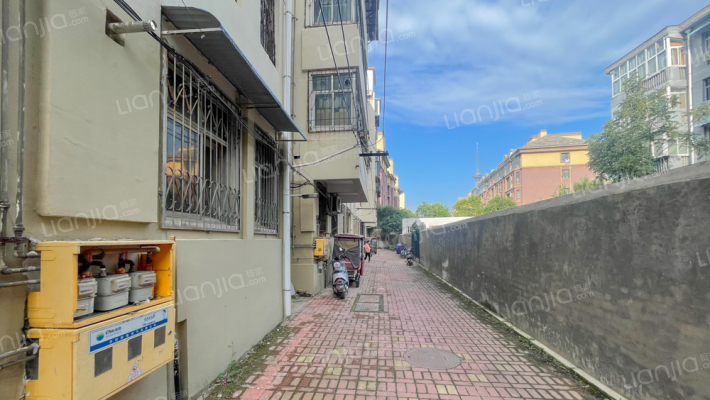 设计院家属楼外景图