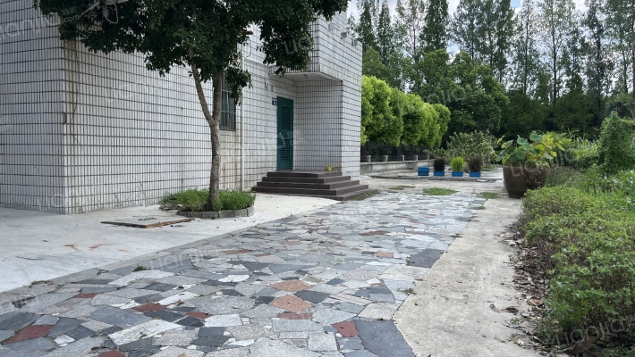 芳境花园外景图