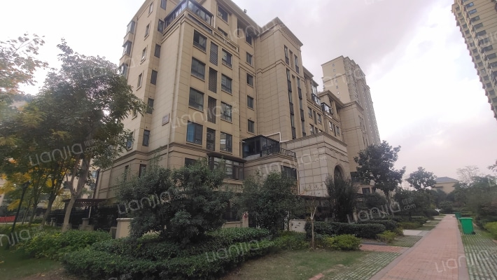 绿地香树花城外景图