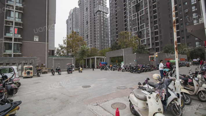 美景鸿城一期外景图