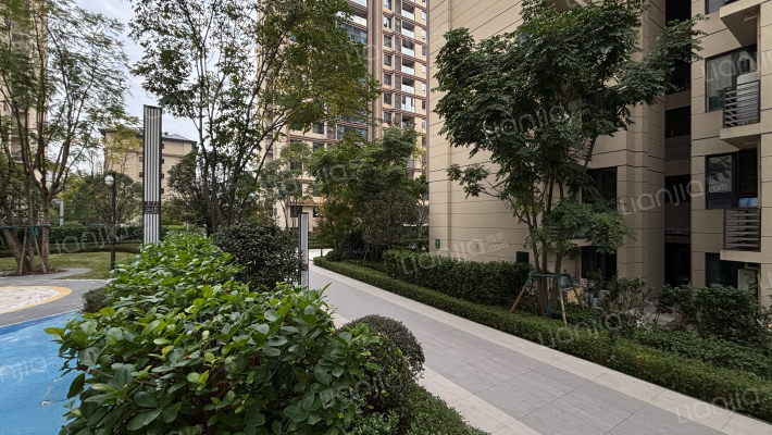 招商雍璟城璟璨外景图