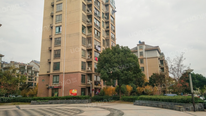 泰来傲城外景图