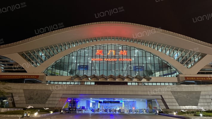 启鸣财富中心外景图