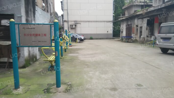 省女子监狱宿舍外景图