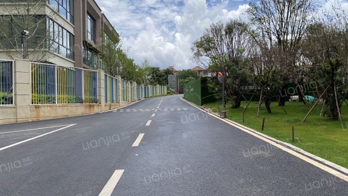 华夏金地世博一号外景图