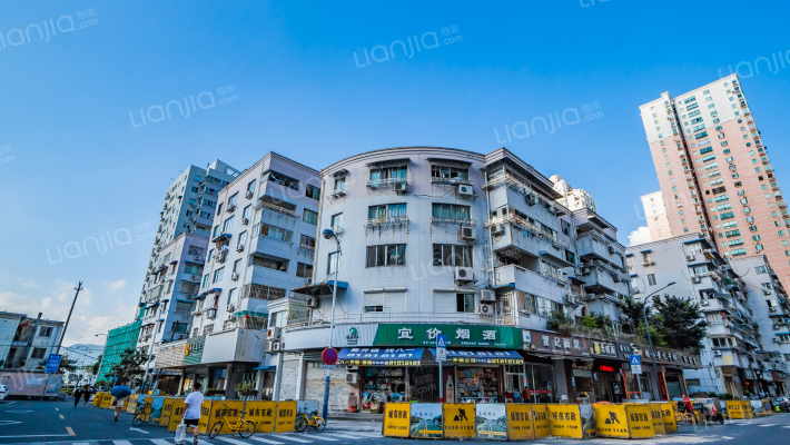 屯前公寓外景图