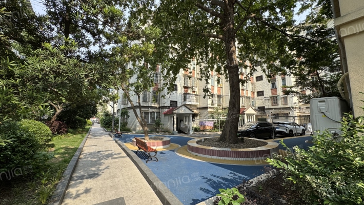 新泾七村外景图