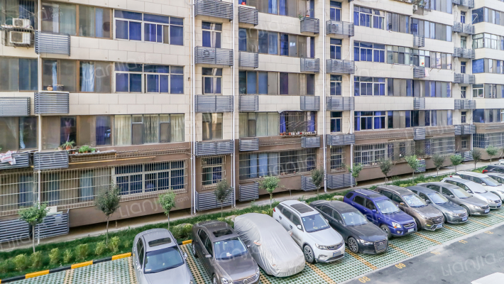 八佳小区土门支行家属院外景图