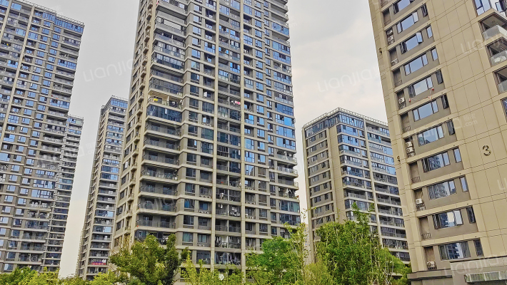 江月云庄外景图