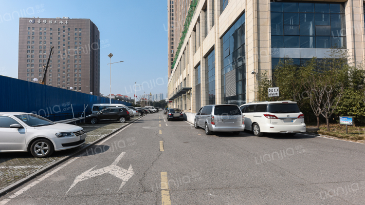 圣龙国际广场外景图