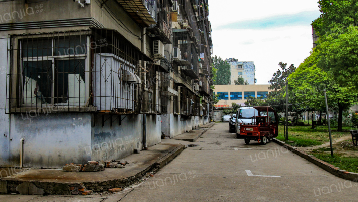 花园小区外景图