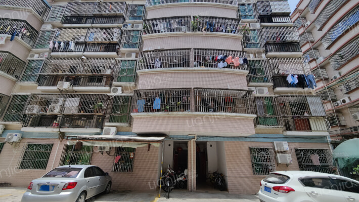 思勤楼小区外景图