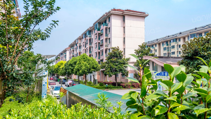 双秀西园外景图