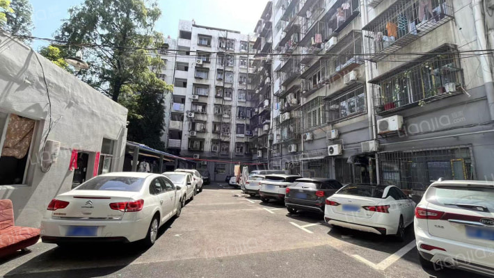 朝华公寓外景图