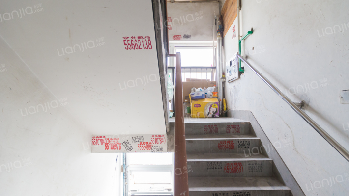 星鸿佳苑外景图