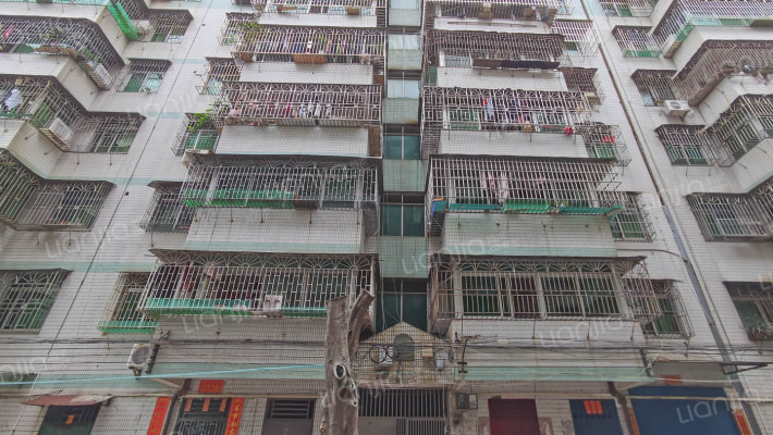 西监住宅外景图